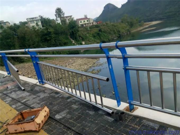 宁夏不锈钢复合管护栏是一种卓越的防护材料