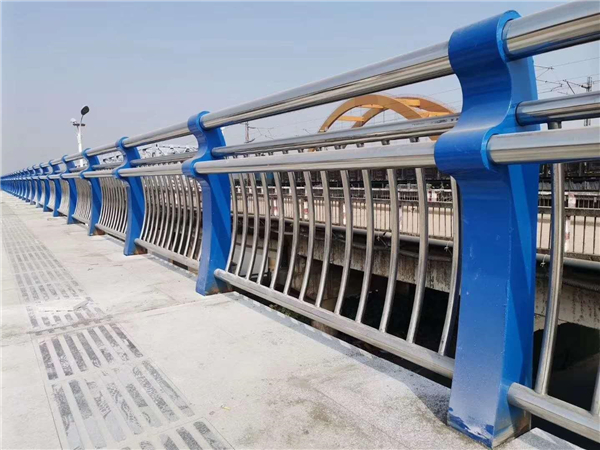 宁夏304不锈钢复合管护栏的生产工艺揭秘